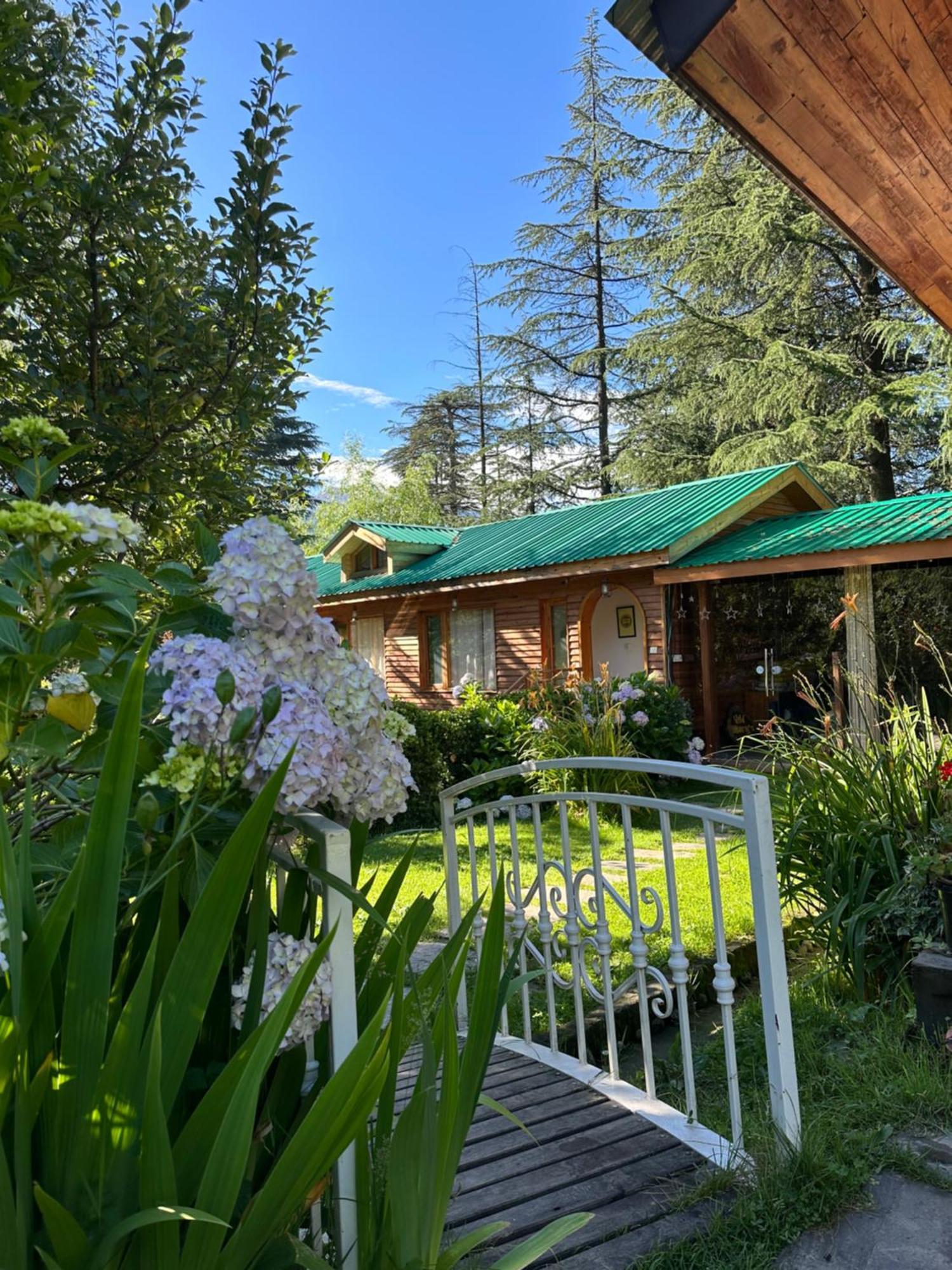Mary'S Cottages Manāli Buitenkant foto